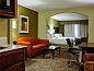 Verblijf 3525601 • Vakantie appartement Texas • Holiday Inn Express Hotel & Suites Waller, an IHG Hotel  • 2 van 26