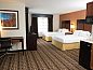 Verblijf 5925301 • Vakantie appartement Zuiden • Holiday Inn Express Hotel & Suites Cherokee-Casino, an IHG H  • 2 van 26