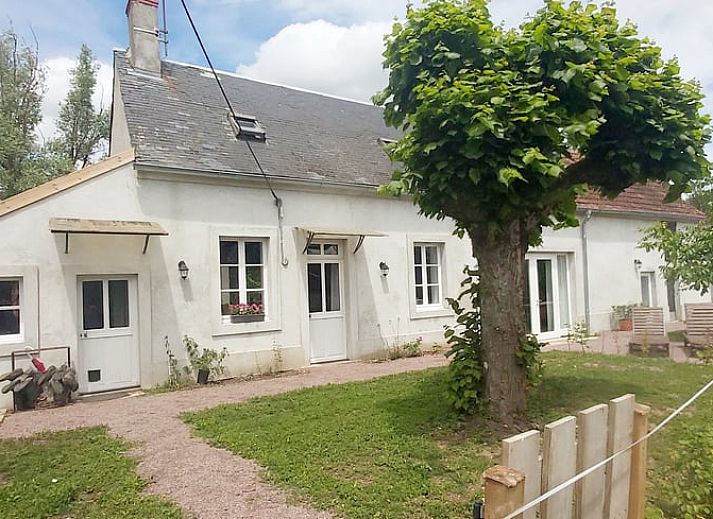 Guest house 03828106 • Holiday property Auvergne • Vakantiehuisje in Saint Bonnet Troncais 