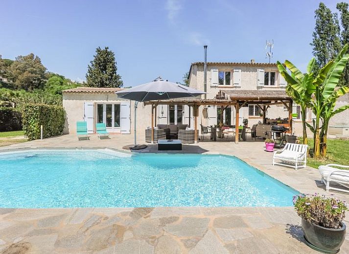 Verblijf 048121901 • Vakantiewoning Provence / Cote d'Azur • Vakantiehuis Villa 
