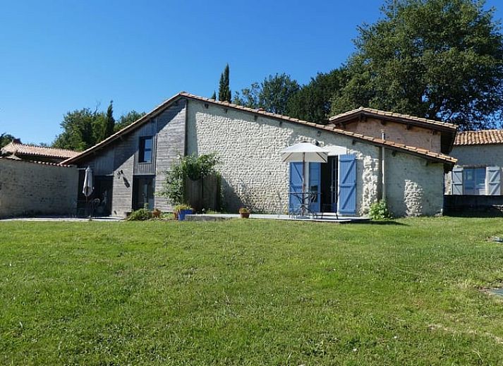 Verblijf 05713303 • Vakantiewoning Poitou-Charentes • Huisje in Juignac 