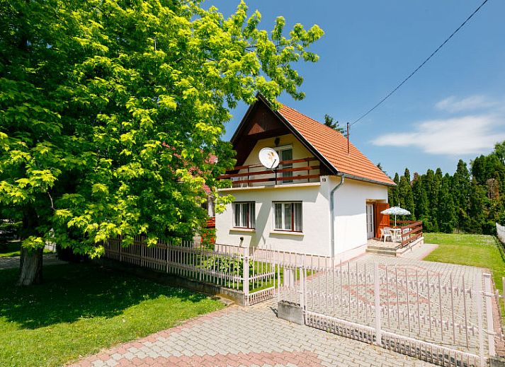 Guest house 0730210 • Holiday property Balatonlake • Vakantiehuis Cydonia 