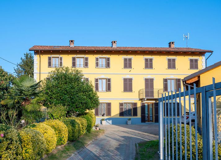 Guest house 09730102 • Apartment Piedmont • Appartement Al Torrione 