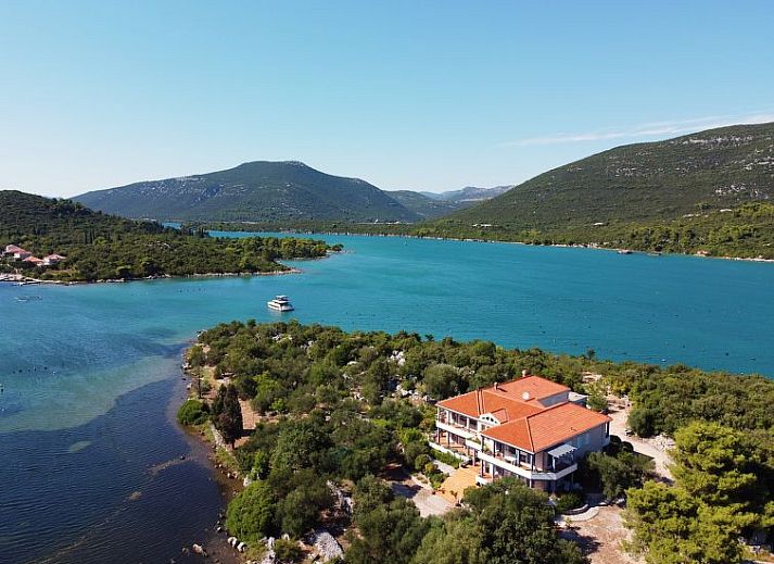 Guest house 10344903 • Apartment Dalmatia • Appartement Waterfront Oasis 