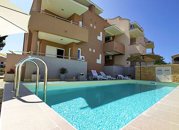 Guest house 1034504 • Apartment Dalmatia • Appartement Mlasina 