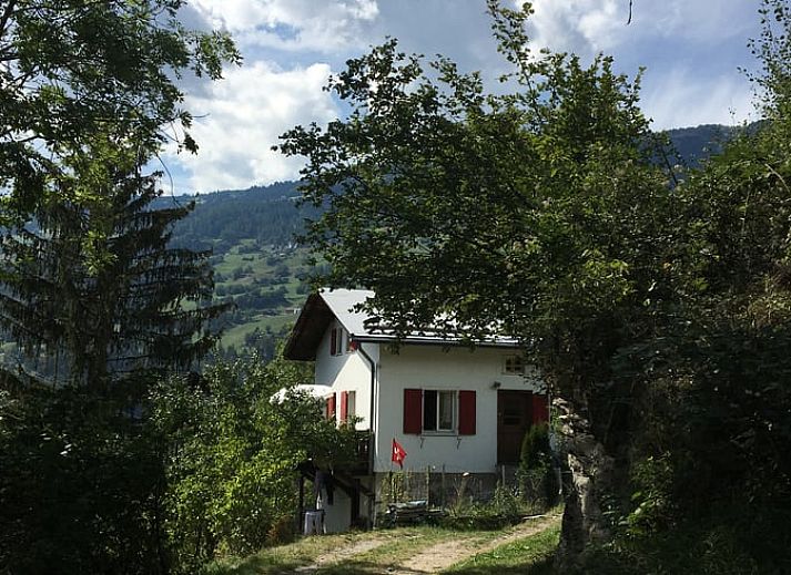 Verblijf 1826006 • Vakantiewoning Graubunder / Grisons • Vakantiehuis in Paspels 