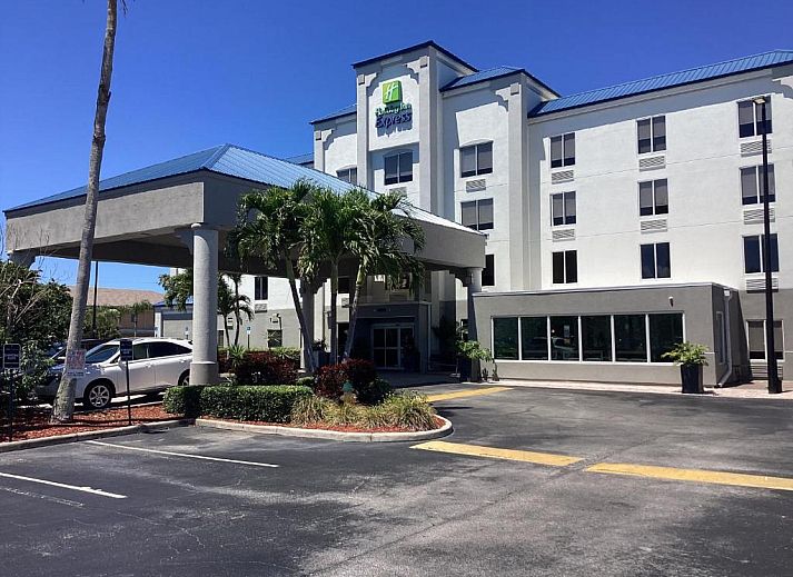 Verblijf 3325411 • Vakantie appartement Florida • Holiday Inn Express Hotel & Suites Cocoa Beach, an IHG Hotel 