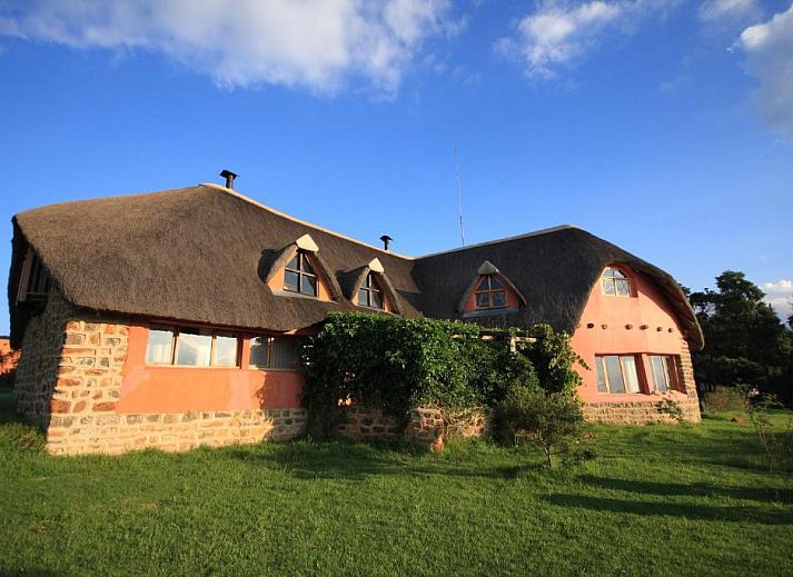 Guest house 3526601 • Holiday property Kwazoeloe-Natal • Antbear Eco Lodge Drakensberg 