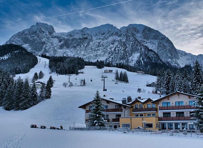 Verblijf 4111302 • Vakantie appartement Salzburg • Gasthaus-Landhotel Traunstein 