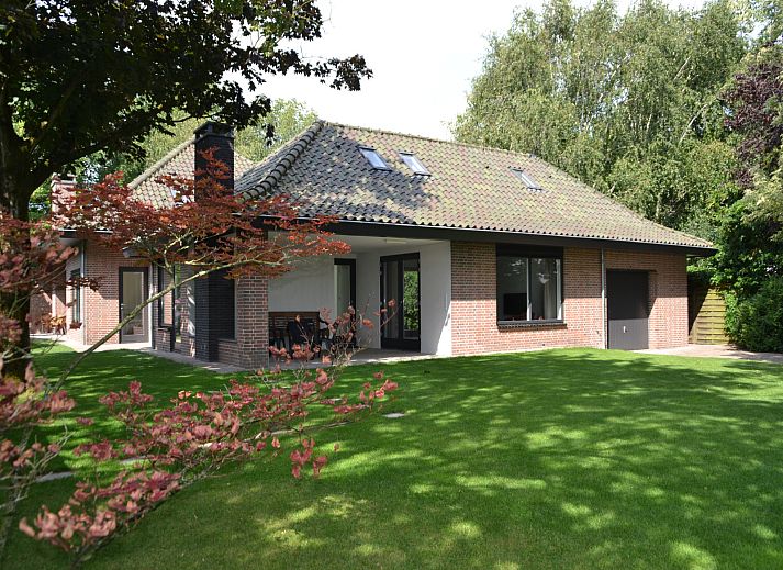 Guest house 463402 • Holiday property IJsselmeerkust • Ruime 2 persoons vakantiewoning in Zwaag nabij het centrum 