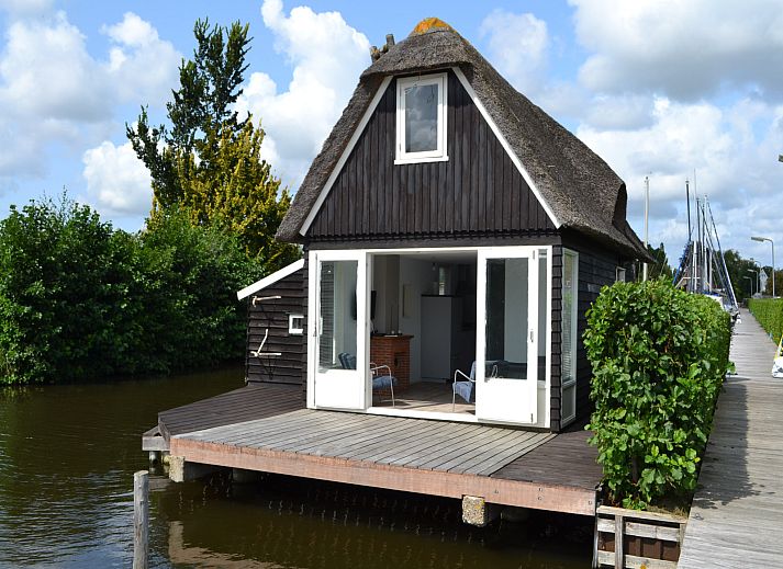 Guest house 502005 • Holiday property Noord-Holland zuid • Uniek gelegen 4 persoons vakantiehuis in een jachthaven 