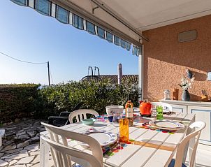 Guest house 04816710 • Apartment Provence / Cote d'Azur • Appartement Terre Marine 