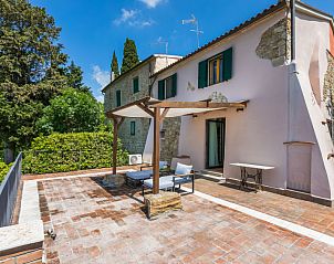 Guest house 09544514 • Holiday property Tuscany / Elba • Vakantiehuis Templari 