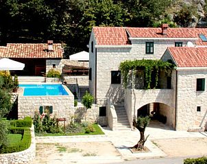 Guest house 1031103 • Holiday property Dalmatia • Vakantiehuisje in Gruda 