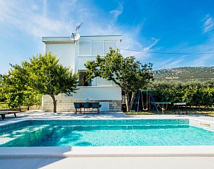 Guest house 10319814 • Holiday property Dalmatia • Vakantiehuis Kastel Mila 