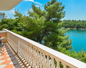 Guest house 1038050 • Apartment Dalmatia • Appartement Mara 