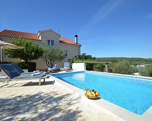 Guest house 1038404 • Holiday property Dalmatia • Vakantiehuis Katenas 