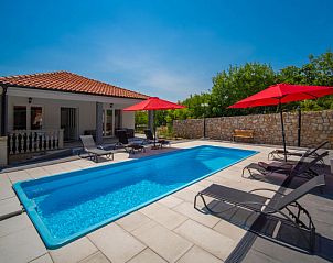 Guest house 1041805 • Holiday property Kvarner • Vakantiehuis Olivia 