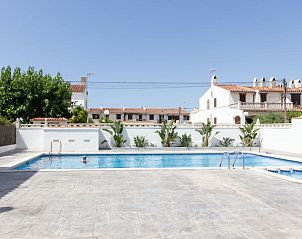 Guest house 1565306 • Holiday property Costa Dorada • Vakantiehuis Residencial Port Lligat 