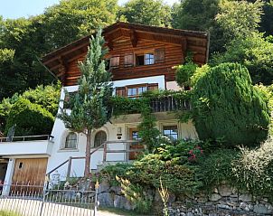 Verblijf 18215501 • Vakantiewoning Graubunder / Grisons • Vakantiehuis Chalet Bergnest 