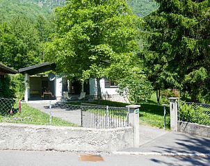 Verblijf 1832512 • Vakantiewoning Ticino / Tessin • Vakantiehuis Chalet Al Portic 