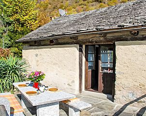 Verblijf 1834702 • Vakantiewoning Ticino / Tessin • Vakantiehuis Rustico Cristallo 