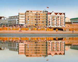 Verblijf 2402327 • Vakantie appartement Noordzee • Strandhotel Duhnen 