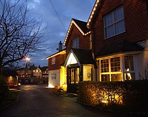 Verblijf 25806513 • Vakantie appartement Engeland • Corner House Hotel Gatwick 