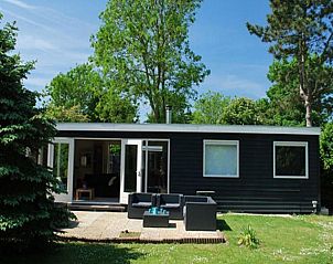 Guest house 481110 • Holiday property Noord-Holland noord • Ruim chalet voor 7 personen met Sauna in Schagen 