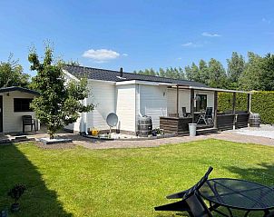 Guest house 550303 • Holiday property Noordwest Overijssel • Prachtig gelegen 4 persoons chalet nabij Vollenhove en 