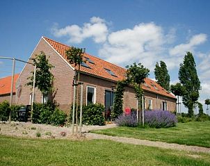 Guest house 641311 • Holiday property Zuid-Beveland • 18-persoons groepsaccommodatie in Kattendijke omringd door 